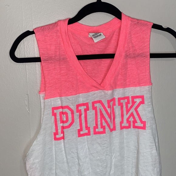 PINK Victoria's Secret Tops - 🌷Adorable PINK cut off tee!